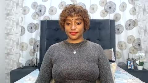 Snapshot of shany922 chatting on July 15, 8:25 pm shany922 online show from July 15, 8:25 pm