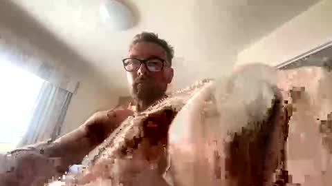 Snapshot of sharksboy16 chatting on September 16, 3:57 pm Sharksboy online show from September 16, 3:57 pm