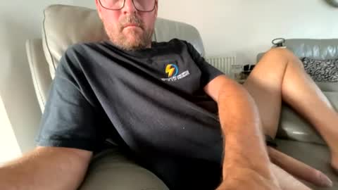 Snapshot of sharksboy16 chatting on July 23, 5:11 pm Sharksboy online show from July 23, 5:11 pm