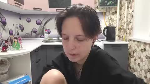 Snapshot of sharleenyodis chatting on June 13, 5:44 pm Sara online show from June 13, 5:44 pm