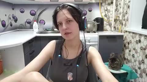 Snapshot of sharleenyodis chatting on July 3, 6:25 pm Sara online show from July 3, 6:25 pm