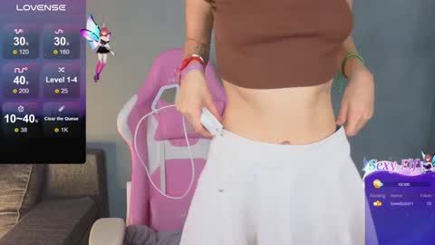 Snapshot of sharli_rose chatting on December 8, 3:56 pm Sharli online show from December 8, 3:56 pm