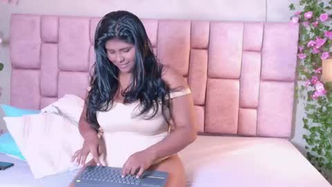 Sharlo Monteblack online show from June 6, 5:17 pm