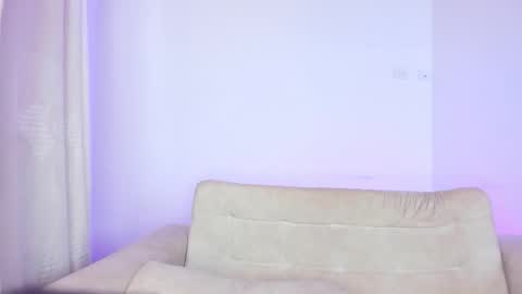 Hi fiends ---- I usually start online from Monday to Friday from 1000 am Saturdays and Sundays at 600 am Colombia time online show from February 16, 3:52 pm