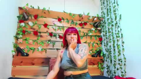 Snapshot of sharol_heart_ chatting on September 12, 3:50 am Sharol online show from September 12, 3:50 am