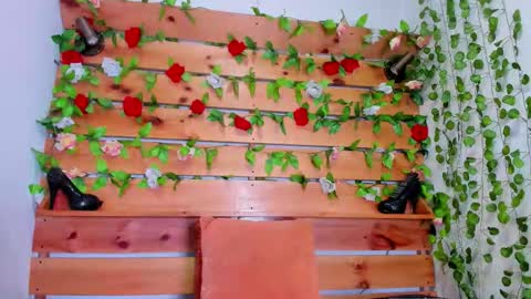 Snapshot of sharol_heart_ chatting on September 15, 3:39 am Sharol online show from September 15, 3:39 am