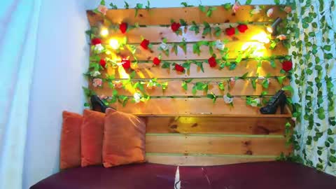 Snapshot of sharol_heart_ chatting on September 18, 3:41 am Sharol online show from September 18, 3:41 am