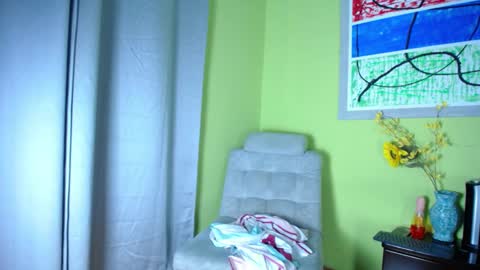 Snapshot of sharoll_12 chatting on November 11, 12:16 pm sharoll 12 online show from November 11, 12:16 pm