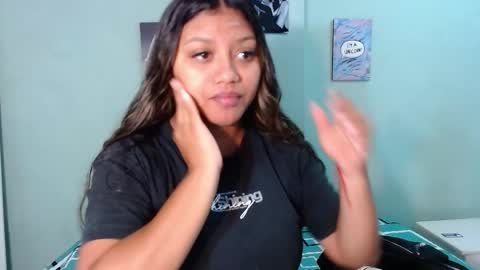 Snapshot of sharon_levi chatting on March 3, 12:22 pm sharon levi online show from March 3, 12:22 pm