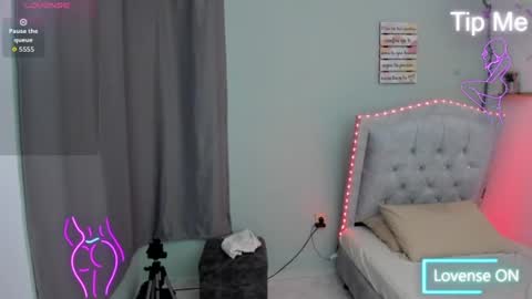 Snapshot of sharonblake5 chatting on July 21, 11:29 pm M A G N O online show from July 21, 11:29 pm