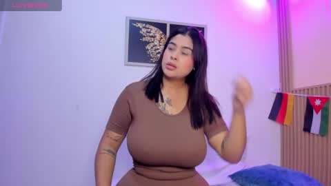 Snapshot of sharonscothh chatting on July 1, 6:51 pm sharonscothh online show from July 1, 6:51 pm