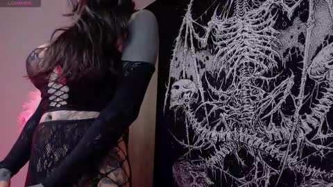 Snapshot of sharpay_evans chatting on February 5, 4:22 pm Antonia online show from February 5, 4:22 pm