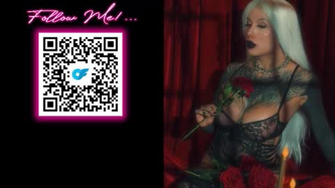 Snapshot of sharpay_evans chatting on March 3, 9:53 pm Antonia online show from March 3, 9:53 pm