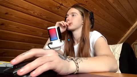 Snapshot of shavonflosi chatting on June 11, 4:43 am Maria online show from June 11, 4:43 am