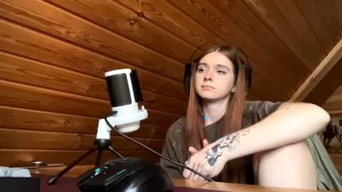 Snapshot of shavonflosi chatting on June 29, 10:15 am Maria online show from June 29, 10:15 am