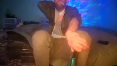 Snapshot of shawn710420 chatting on December 8, 6:22 am shawn710420 online show from December 8, 6:22 am