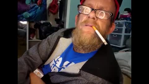 Snapshot of shawn710420 chatting on December 12, 4:26 am shawn710420 online show from December 12, 4:26 am