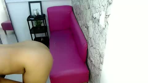 Snapshot of shawnycarson chatting on February 18, 4:03 pm Shawny carson online show from February 18, 4:03 pm