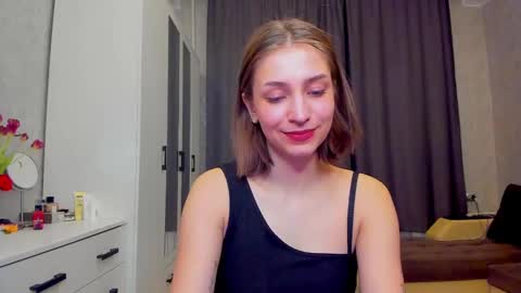 Snapshot of shawty__mariaa chatting on March 11, 6:19 pm shawty__mariaa online show from March 11, 6:19 pm