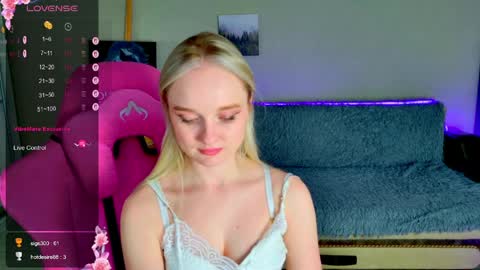 Shawty Mia online show from April 8, 5:02 pm