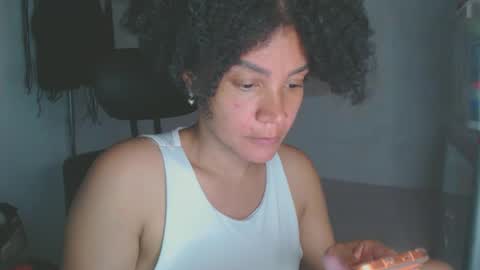 Snapshot of shayna_cute chatting on May 10, 1:00 am Shayna online show from May 10, 1:00 am