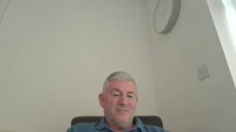 Snapshot of she52 chatting on January 9, 10:07 am she52 online show from January 9, 10:07 am