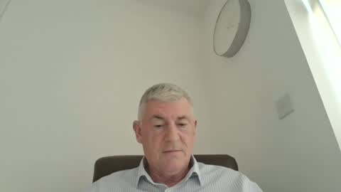 Snapshot of she52 chatting on March 25, 4:13 pm she52 online show from March 25, 4:13 pm