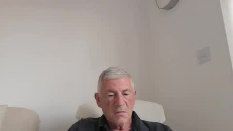 Snapshot of she52 chatting on July 7, 3:05 pm she52 online show from July 7, 3:05 pm