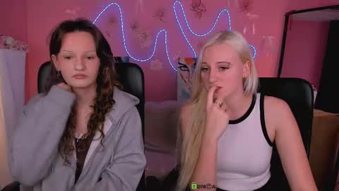 Snapshot of she_celina chatting on June 1, 3:14 pm Celina online show from June 1, 3:14 pm