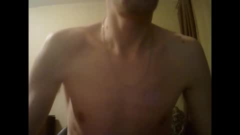 Snapshot of shedevr02 chatting on January 31, 7:40 pm Roger online show from January 31, 7:40 pm