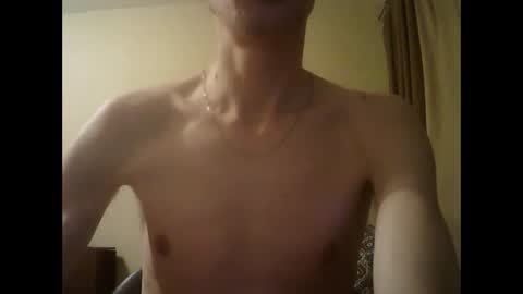 Snapshot of shedevr02 chatting on March 4, 6:18 pm Roger online show from March 4, 6:18 pm