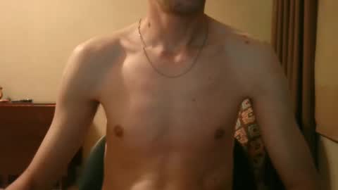 Snapshot of shedevr02 chatting on September 8, 5:23 pm Roger online show from September 8, 5:23 pm