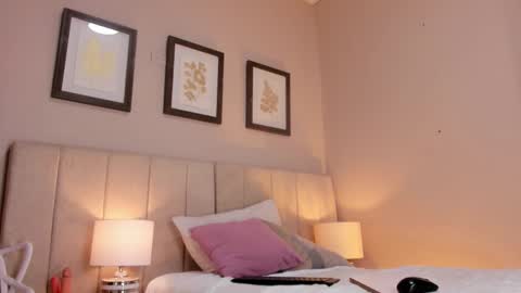 Snapshot of sheila__x chatting on February 27, 11:43 am sheila__x online show from February 27, 11:43 am