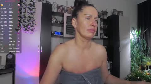 Sheila GMT 2 Tuesday Wednesday Friday Saturday Sunday- 8  5  online show from February 27, 5:07 am