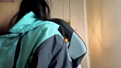 Snapshot of sheilly_brown chatting on August 6, 7:05 pm sheilly_brown online show from August 6, 7:05 pm