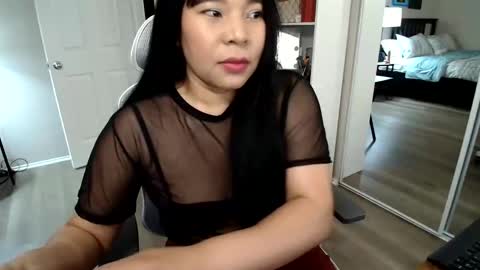 sheilyn_smith online show from February 9, 3:21 am