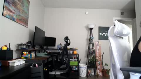 sheilyn_smith online show from April 3, 1:36 am