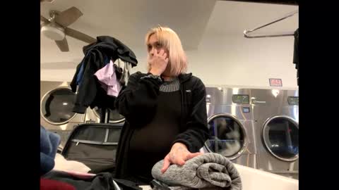 Snapshot of shelbybaby01 chatting on December 17, 1:39 am Shelby holes online show from December 17, 1:39 am