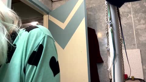 Snapshot of shelbybaby01 chatting on March 8, 2:55 am Shelby holes online show from March 8, 2:55 am