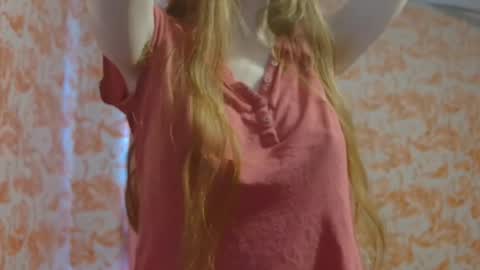 Erika online show from March 25, 7:31 pm