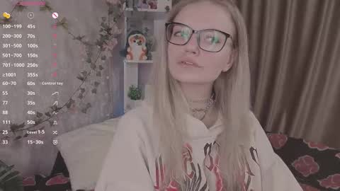 shellyboom online show from March 23, 7:07 pm