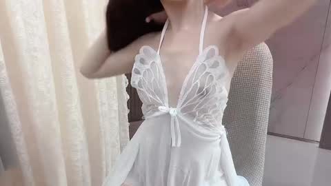 Shelly online show from November 9, 2:59 pm