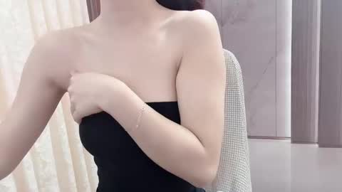 Shelly online show from February 22, 1:29 am