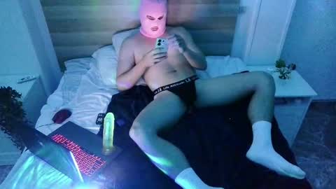 sheny_y online show from May 11, 5:32 pm