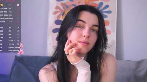 Snapshot of sheragroepper chatting on April 7, 7:53 am Mira online show from April 7, 7:53 am