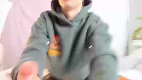 Max online show from March 13, 9:27 am