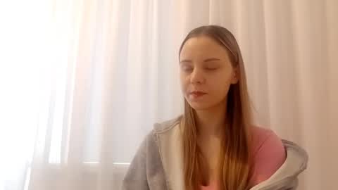 Lisa online show from February 22, 7:19 am