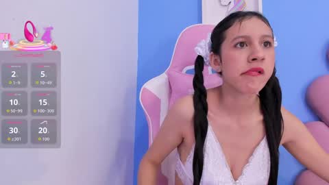 Snapshot of shery_milk chatting on May 15, 11:39 am Shery online show from May 15, 11:39 am