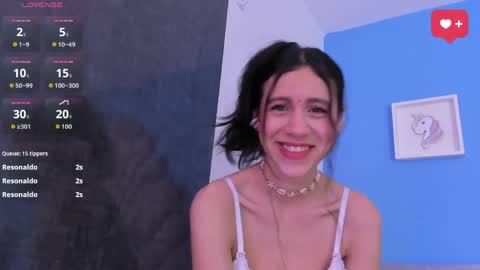 Snapshot of shery_milk chatting on May 22, 11:27 am Shery online show from May 22, 11:27 am