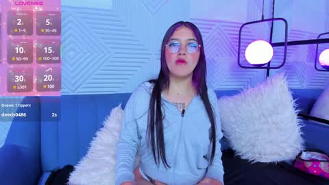 Snapshot of sherydan_love chatting on January 30, 11:11 am mia online show from January 30, 11:11 am